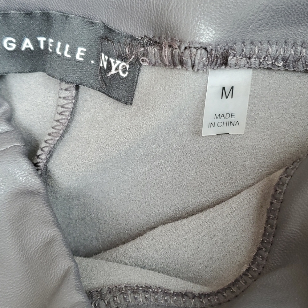 AGATELLE NYC medium vinyl leggings - Picture 5 of 7